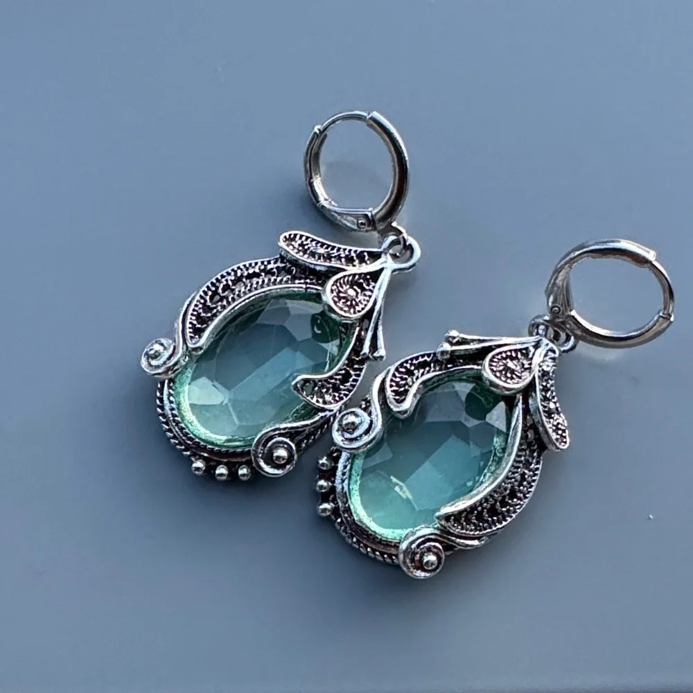 Vintage Silver Green Gemstone Earrings NEW 🏷️